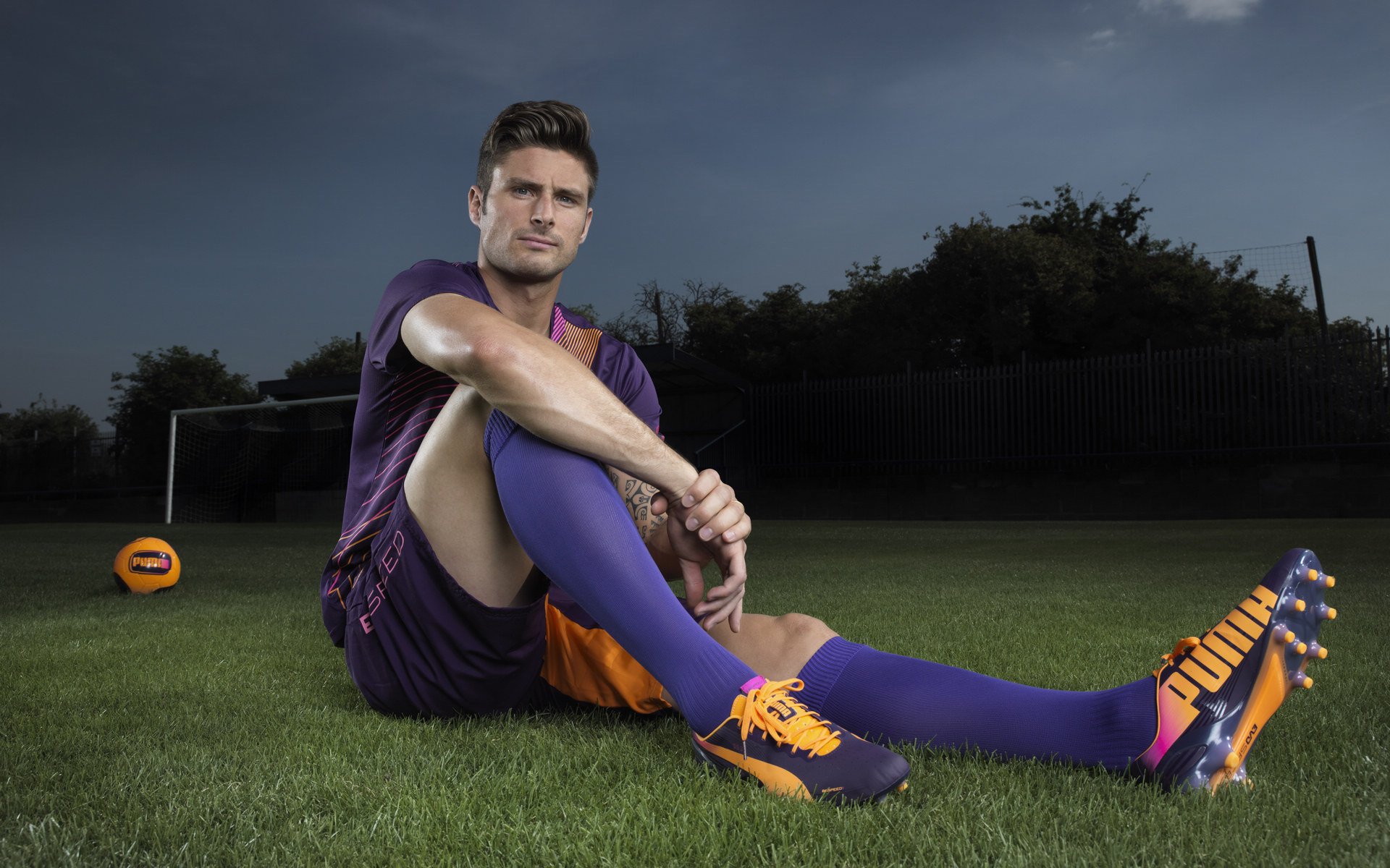 异想天开的足球广告：带你领略不同的创意，足球广告视频